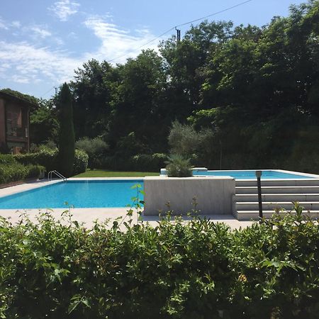 Home La Rosa Del Garda Peschiera del Garda Exteriör bild